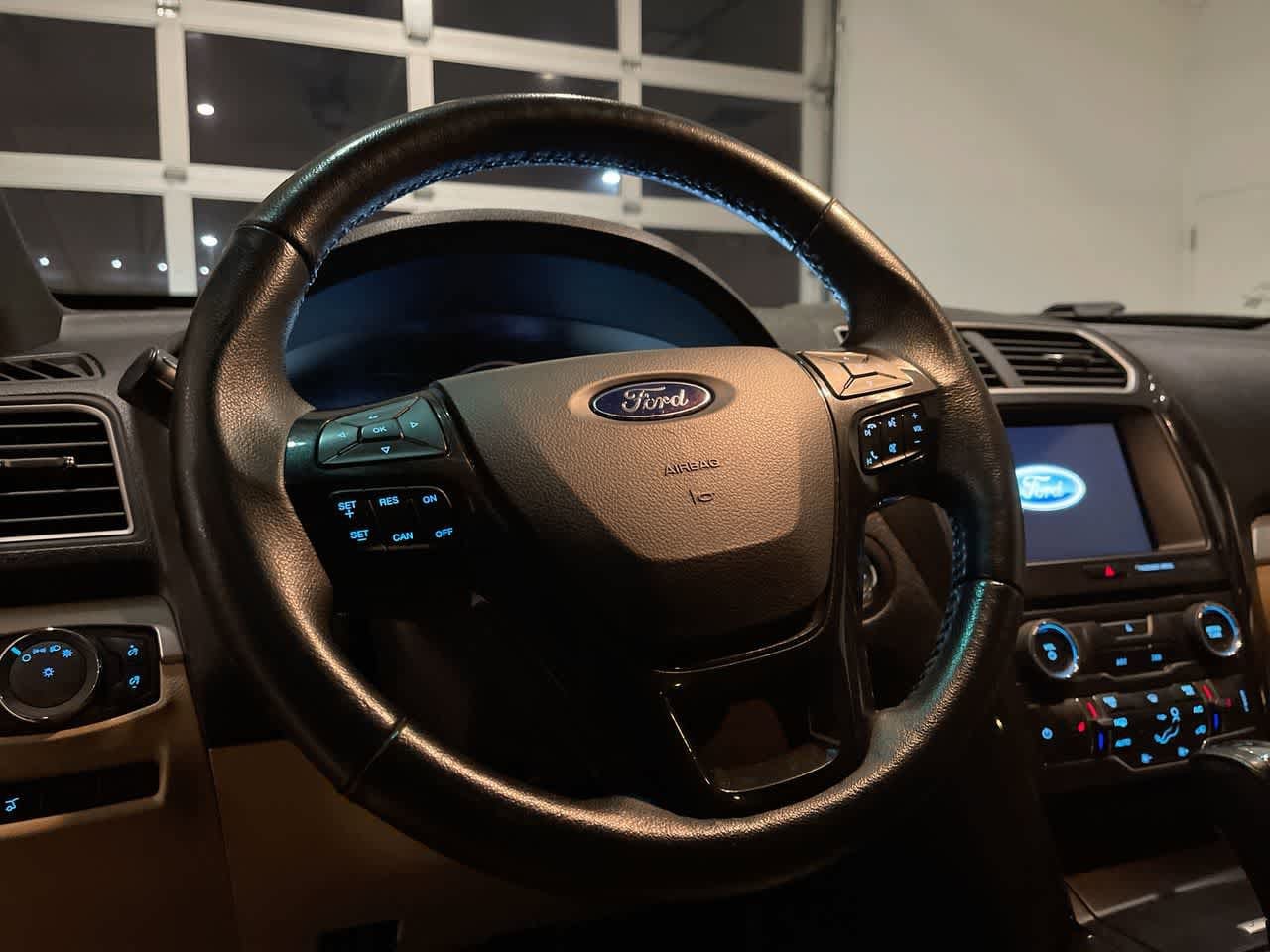 Thumbnail: 2017 Ford Explorer - 14