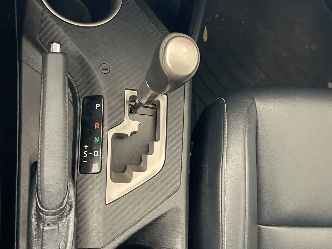 Thumbnail: 2013 Toyota RAV4 - 20