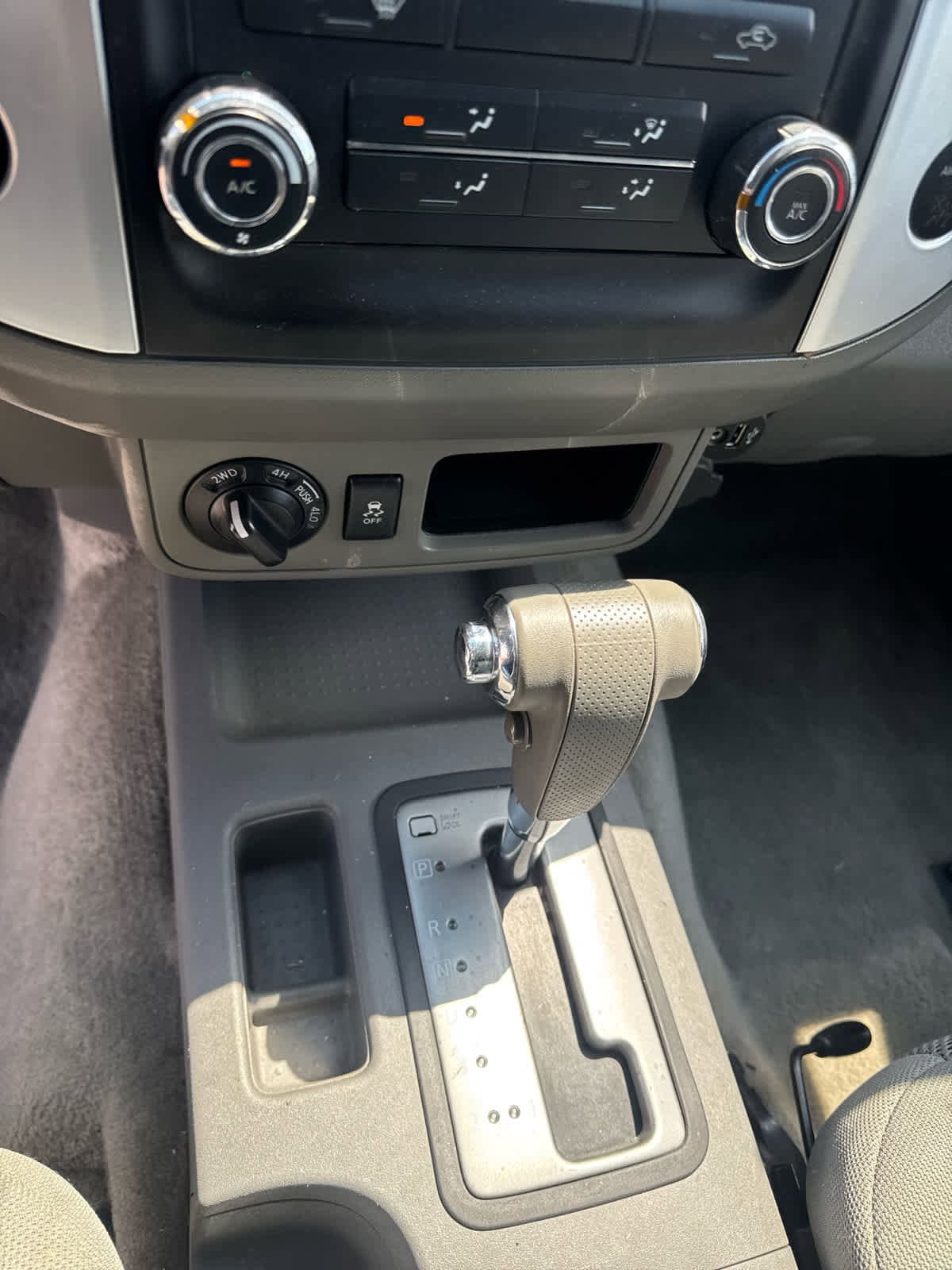 Thumbnail: 2017 Nissan Frontier - 30