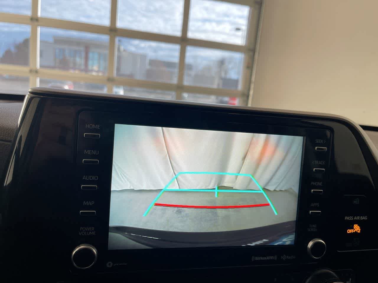 Thumbnail: 2020 Toyota Highlander - 17