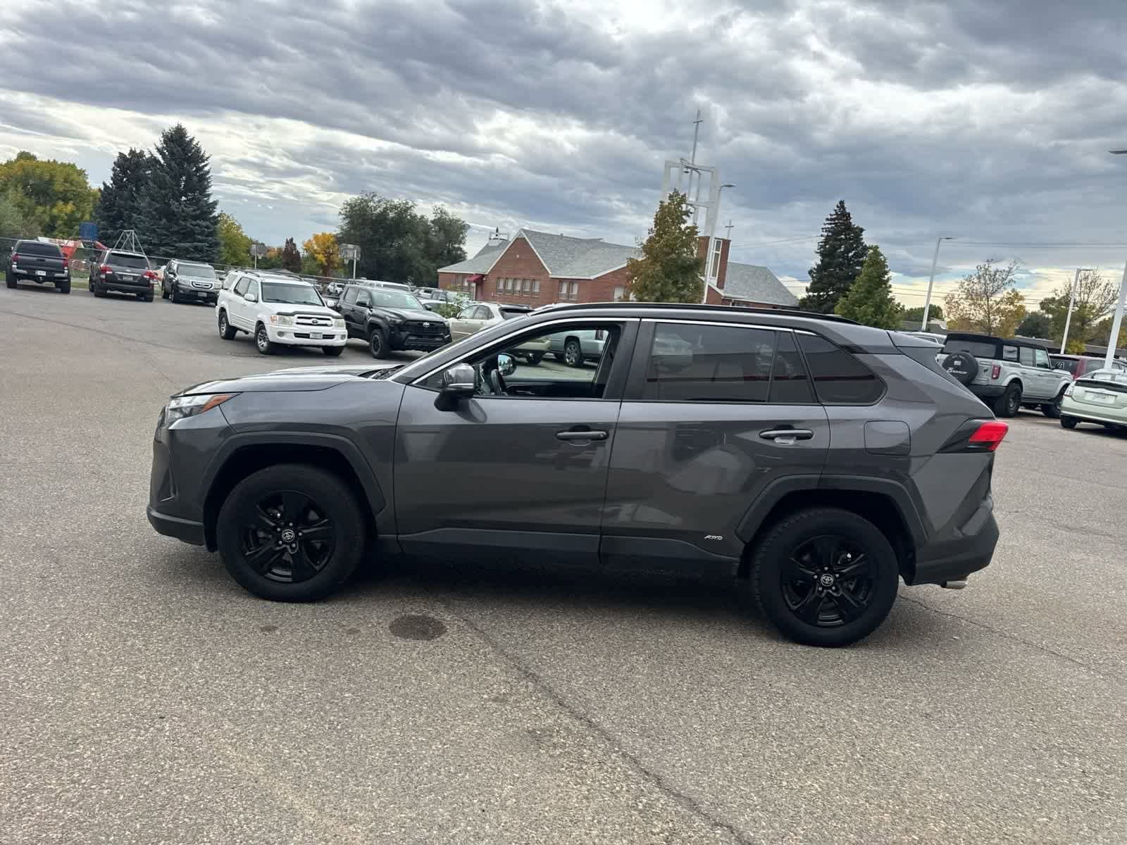 Thumbnail: 2022 Toyota RAV4 - 2
