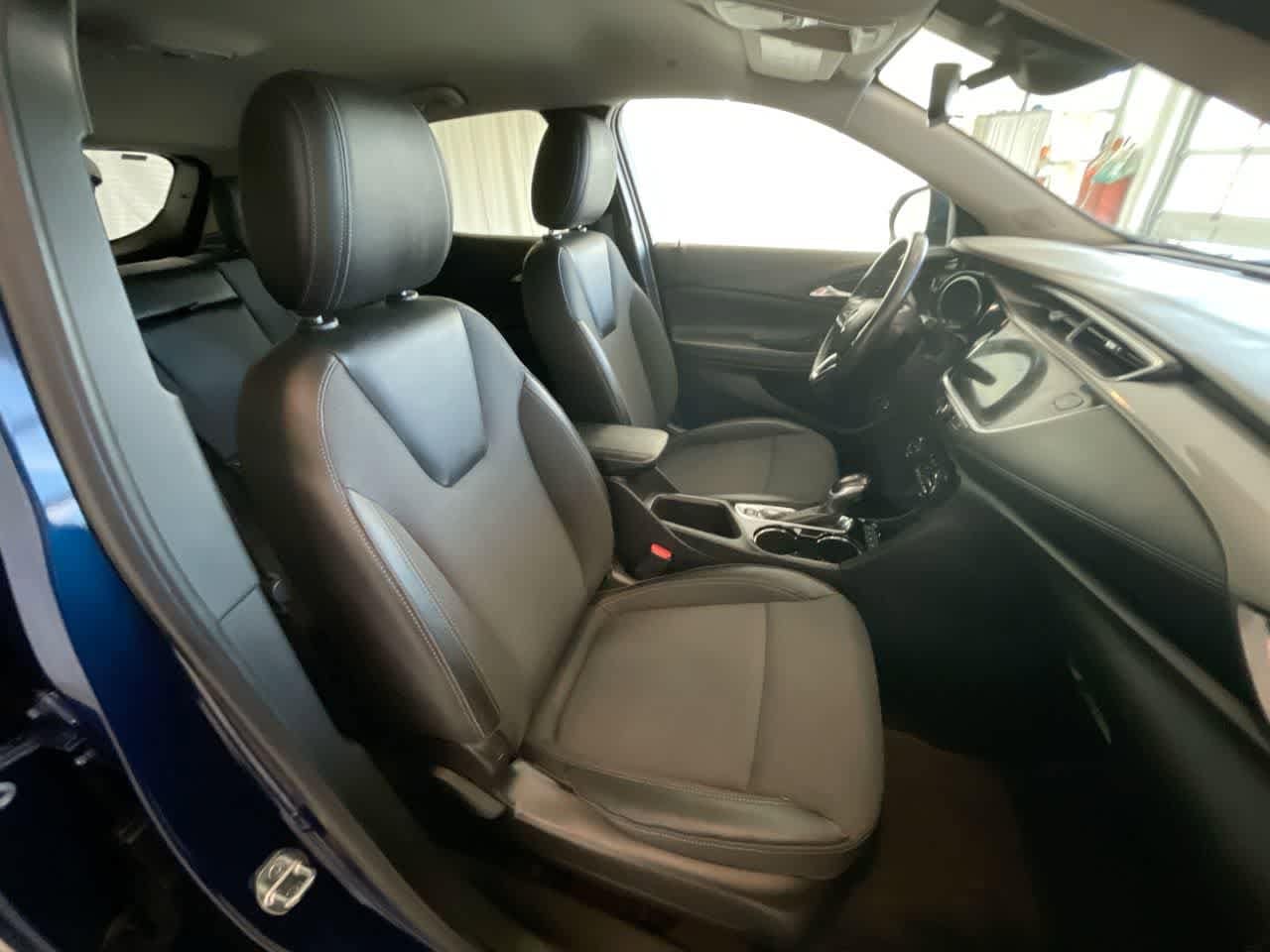 Thumbnail: 2022 Buick Encore GX - 23