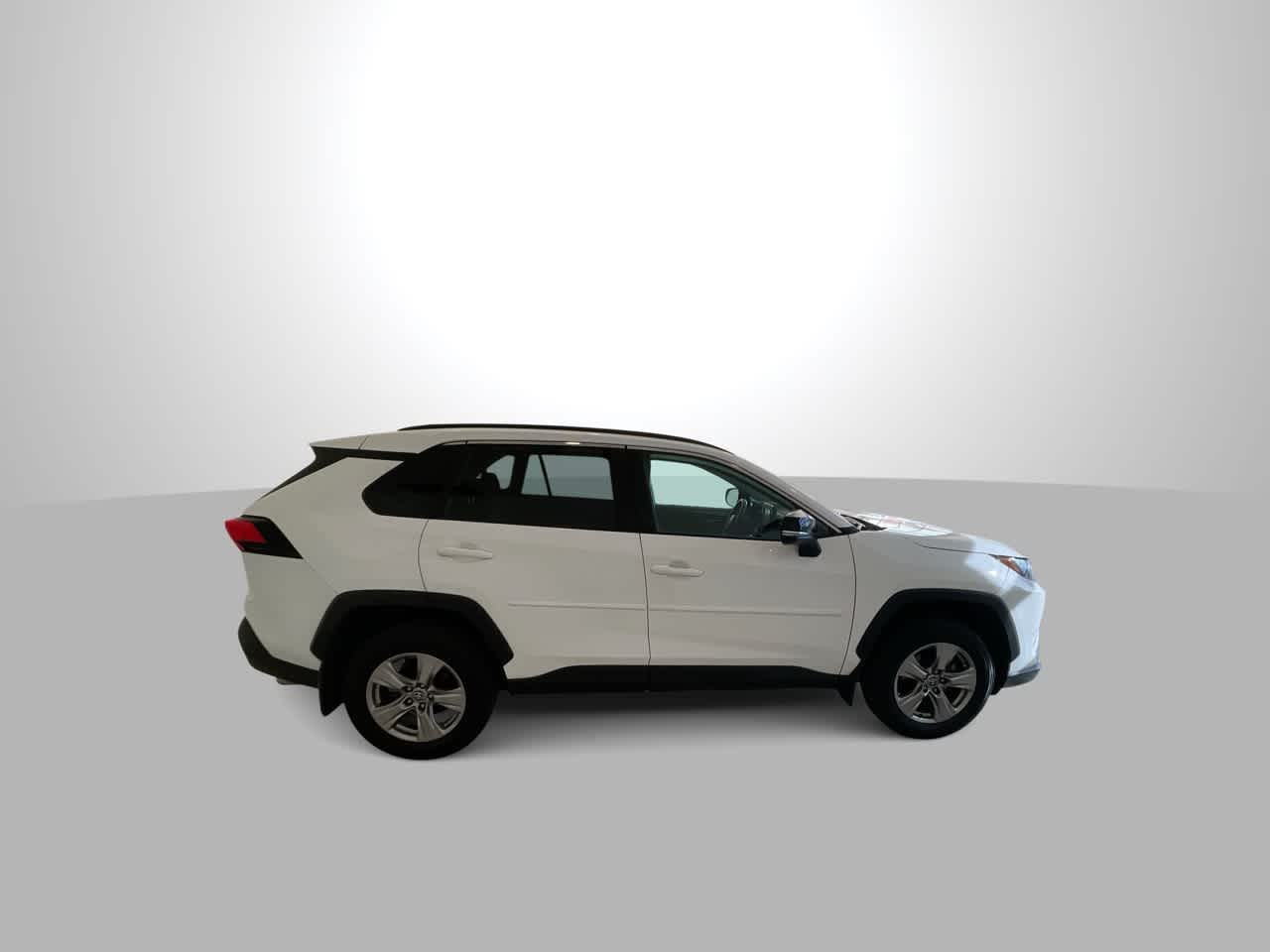 Thumbnail: 2022 Toyota RAV4 - 9