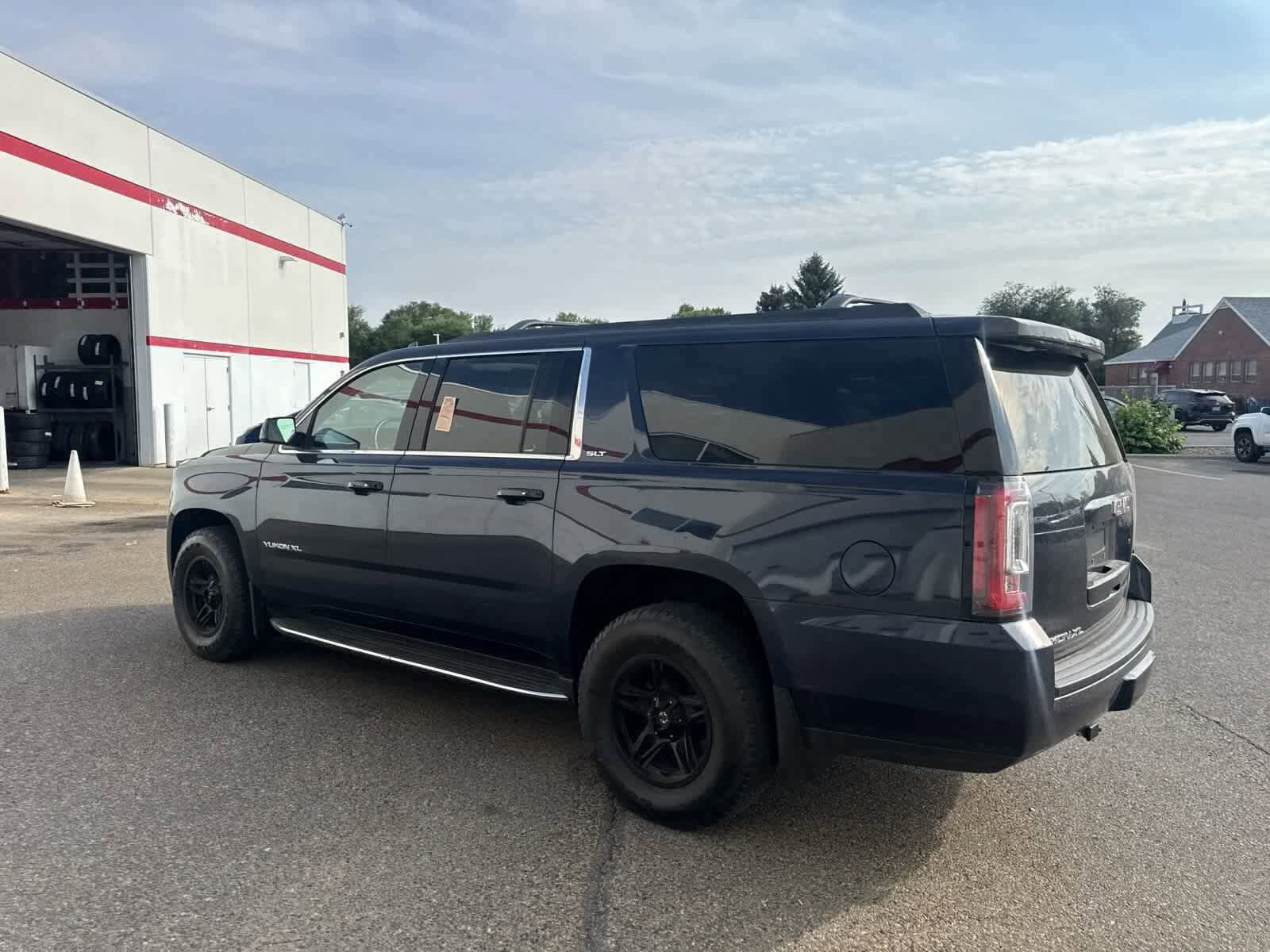 Thumbnail: 2019 GMC Yukon XL - 20