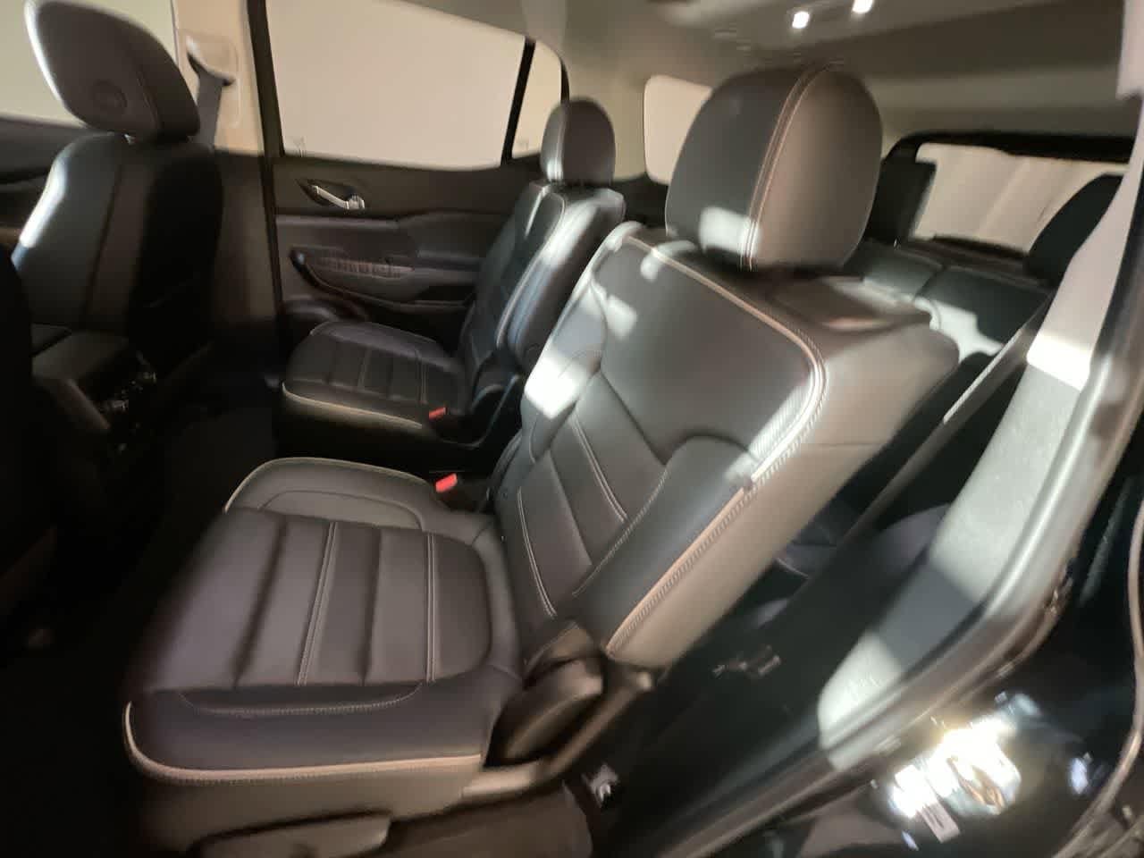 Thumbnail: 2021 GMC Acadia - 27