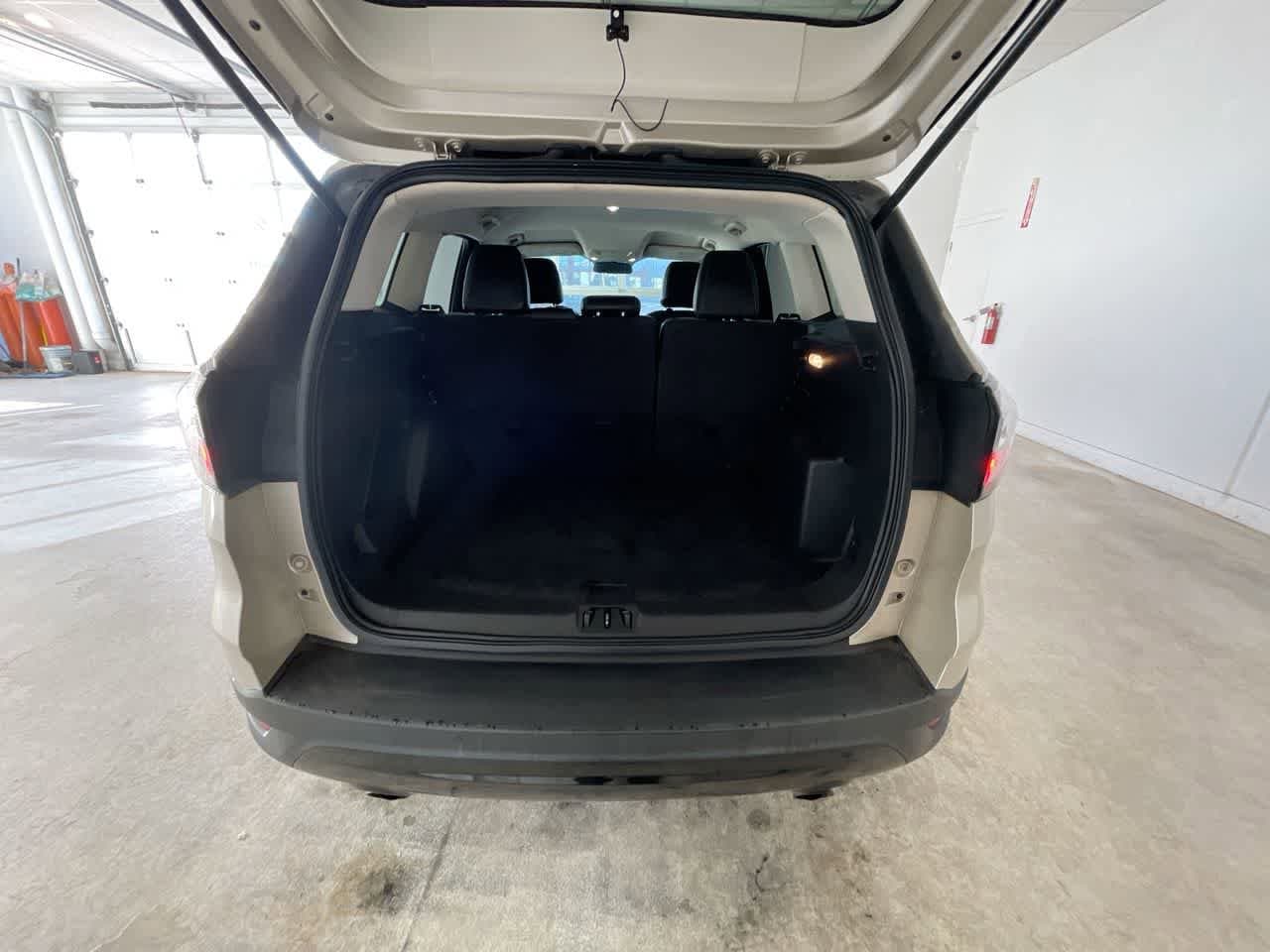 Thumbnail: 2017 Ford Escape - 23