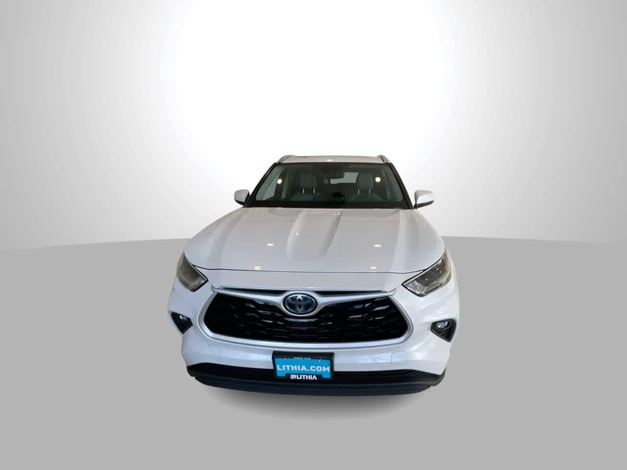 Thumbnail: 2022 Toyota Highlander - 3