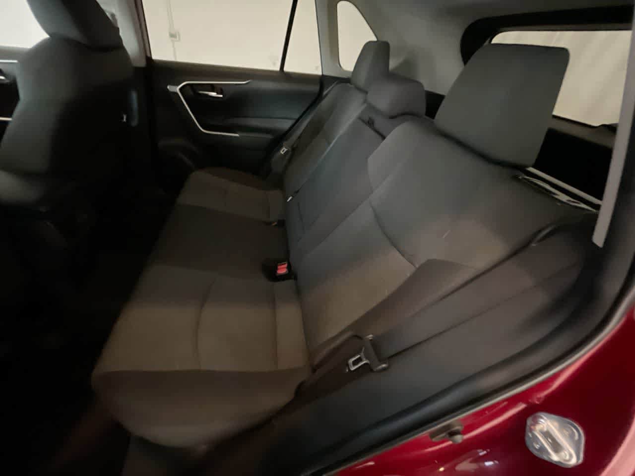 Thumbnail: 2022 Toyota RAV4 - 22