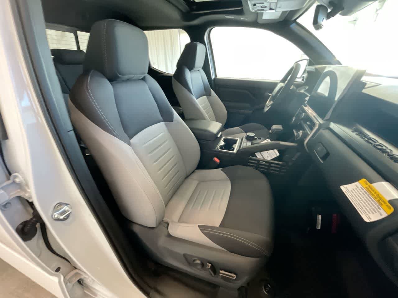 Thumbnail: 2025 Toyota Tacoma - 25