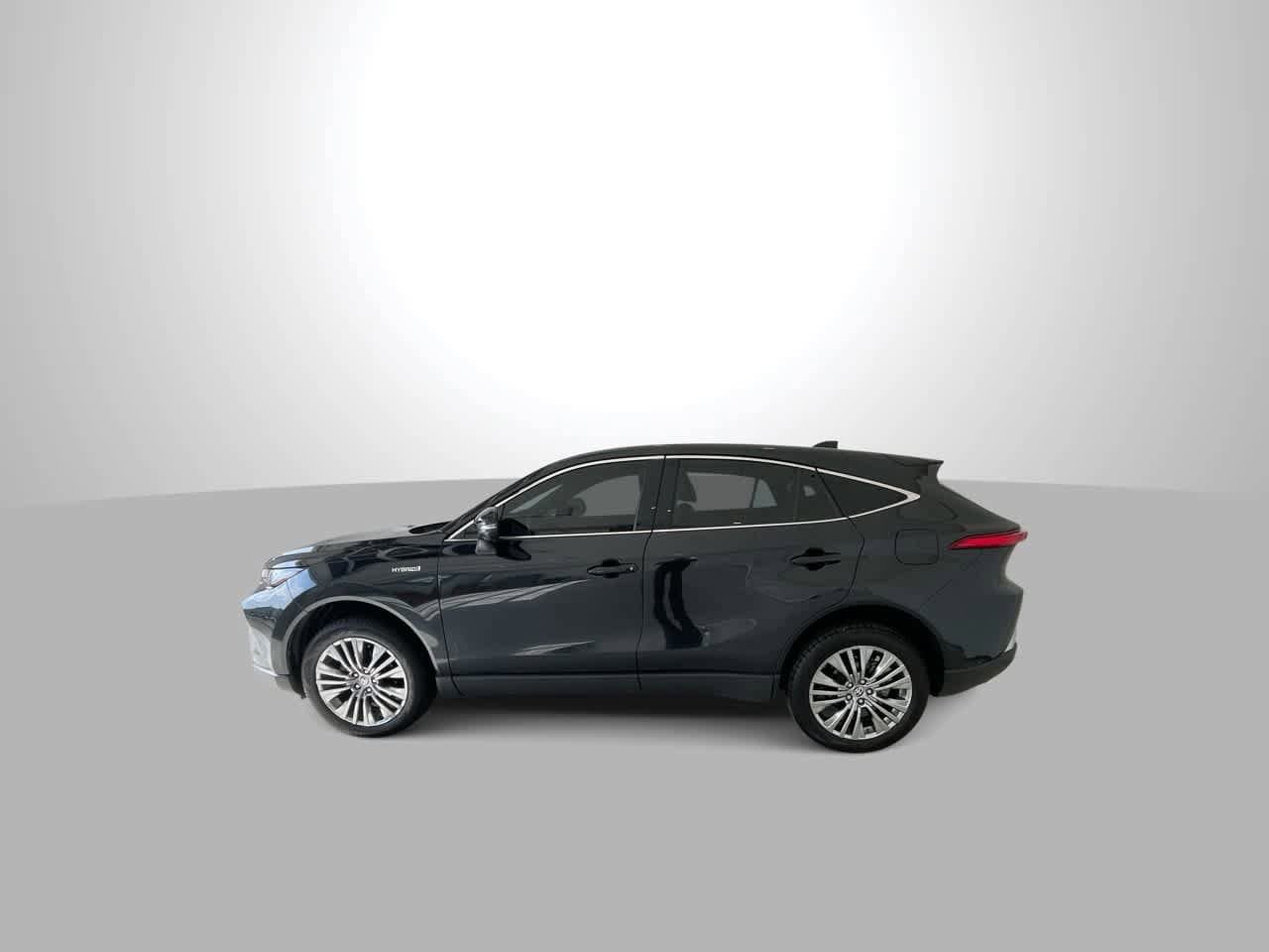 Thumbnail: 2021 Toyota Venza - 5