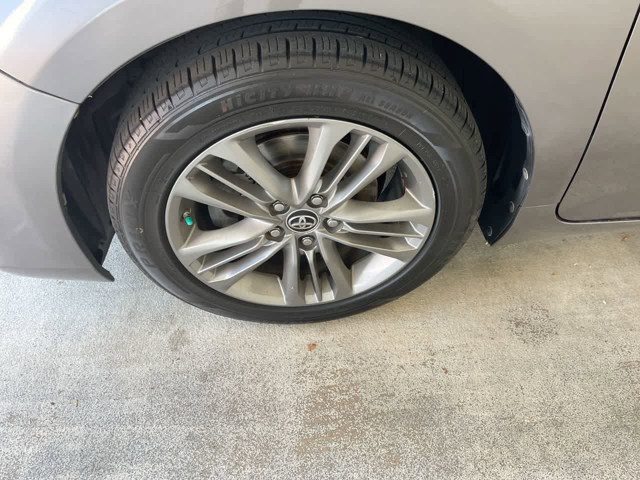 Thumbnail: 2016 Toyota Camry - 10