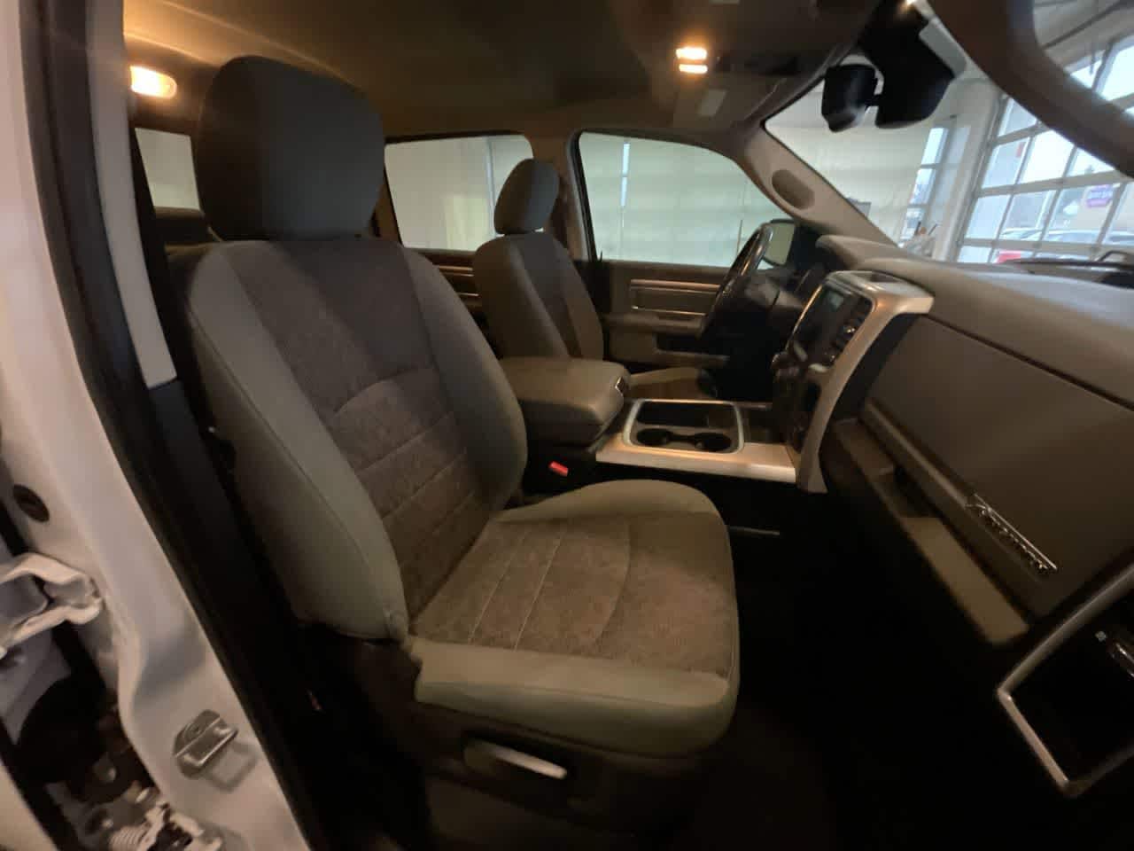 Thumbnail: 2019 RAM 1500 Classic - 24