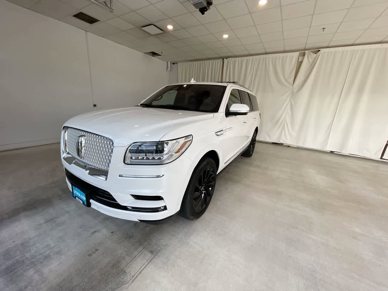 Thumbnail: 2020 Lincoln Navigator - 6