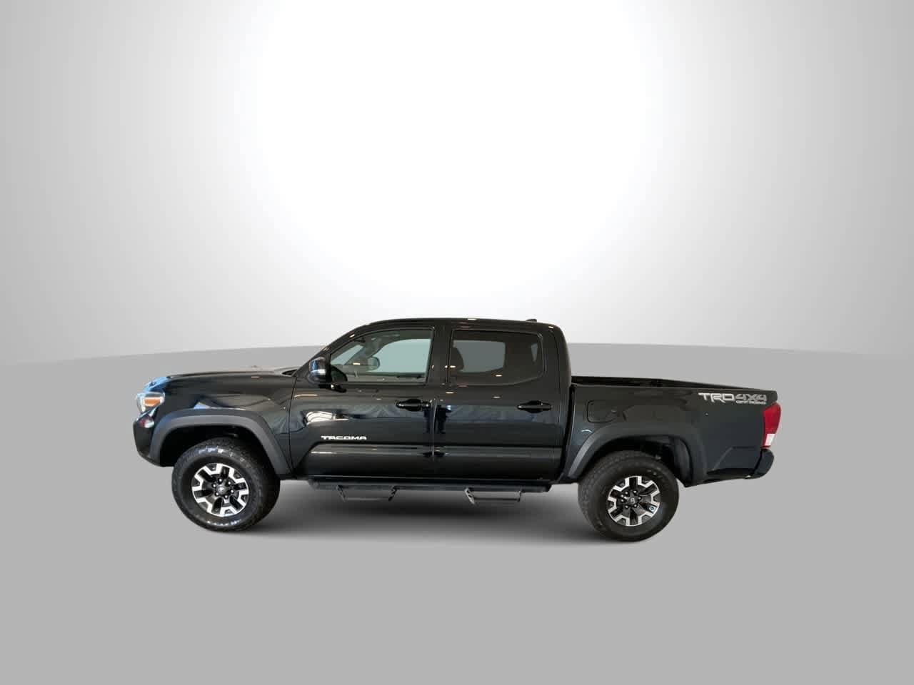 Thumbnail: 2019 Toyota Tacoma - 5