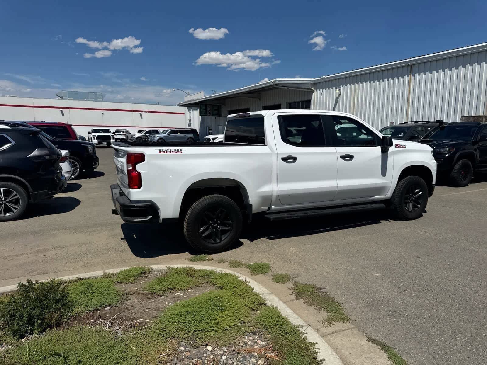 Thumbnail: 2021 Chevrolet Silverado 1500 - 10