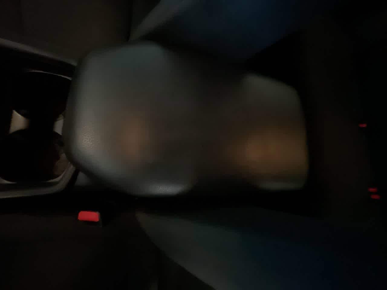 Thumbnail: 2020 Toyota RAV4 - 21