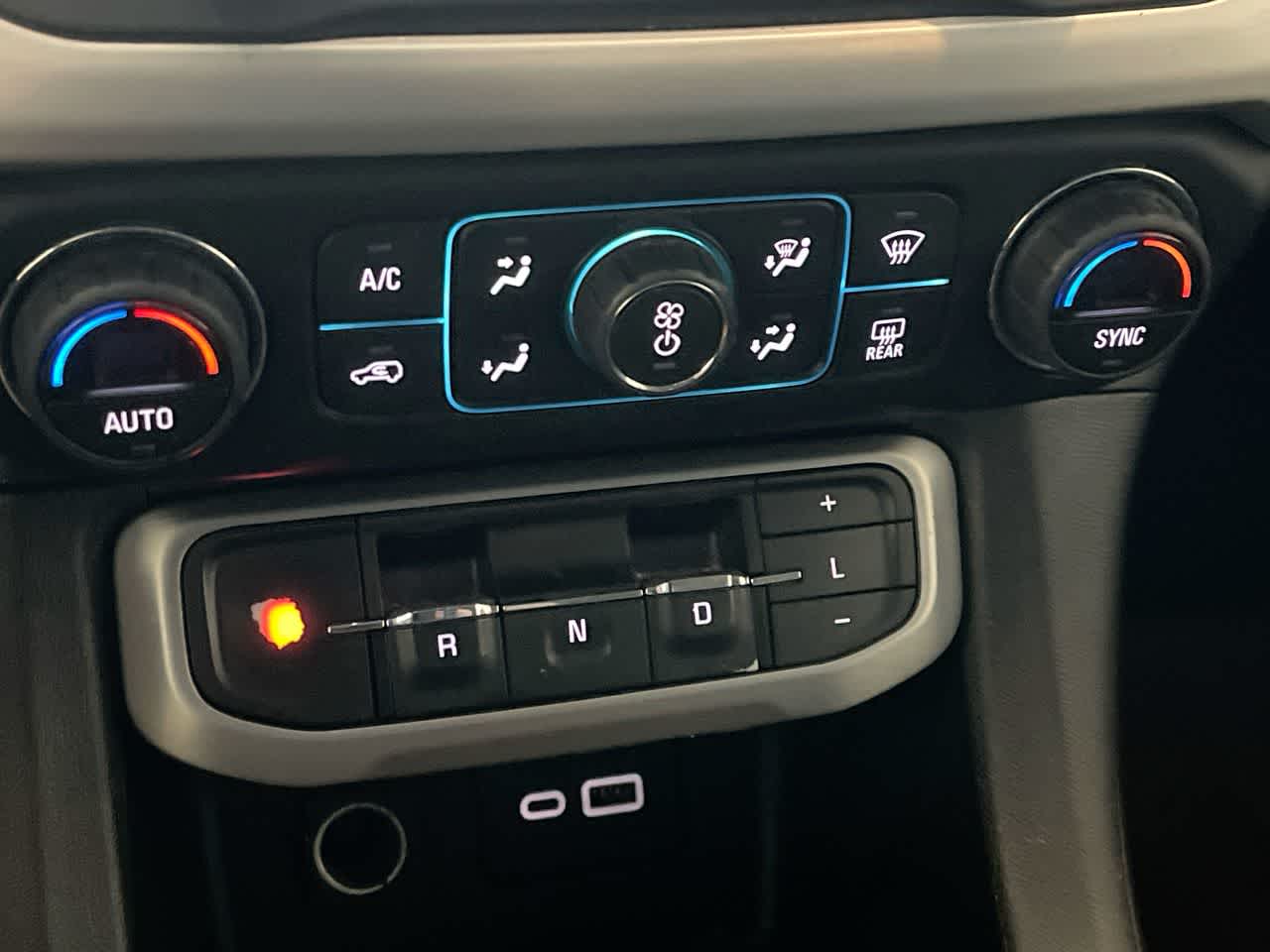2020 GMC Acadia SLT - Photo 19