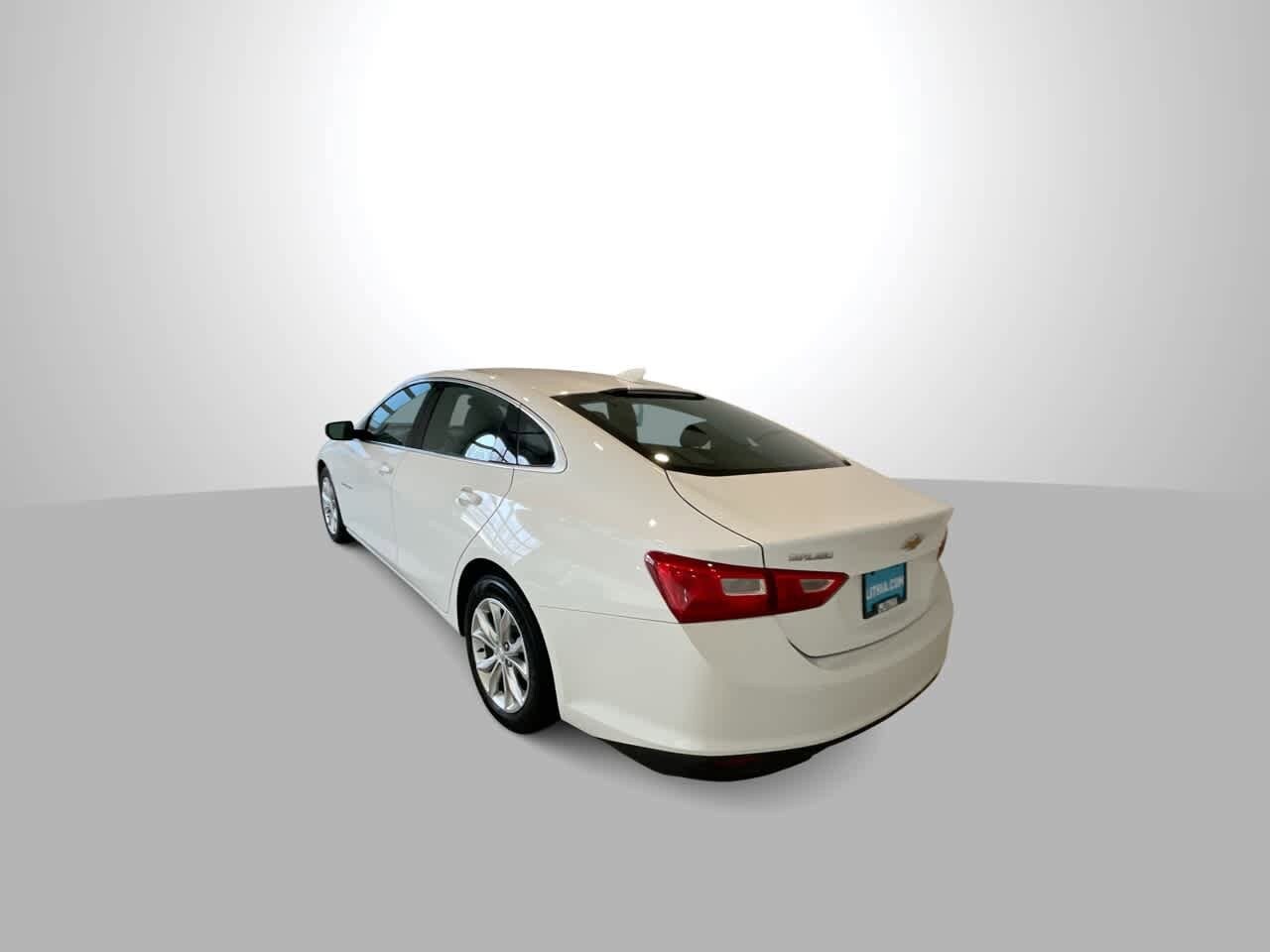 Thumbnail: 2023 Chevrolet Malibu - 6