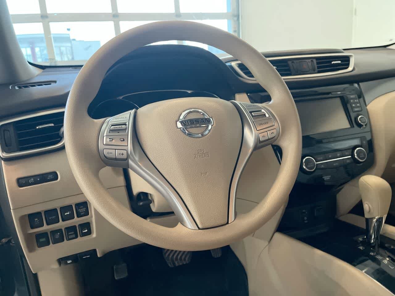 Thumbnail: 2015 Nissan Rogue - 14