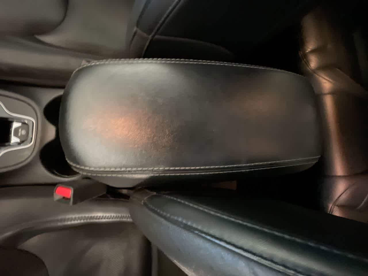 Thumbnail: 2019 Jeep Cherokee - 21