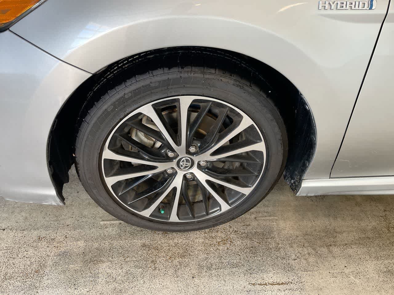 Thumbnail: 2020 Toyota Camry - 10