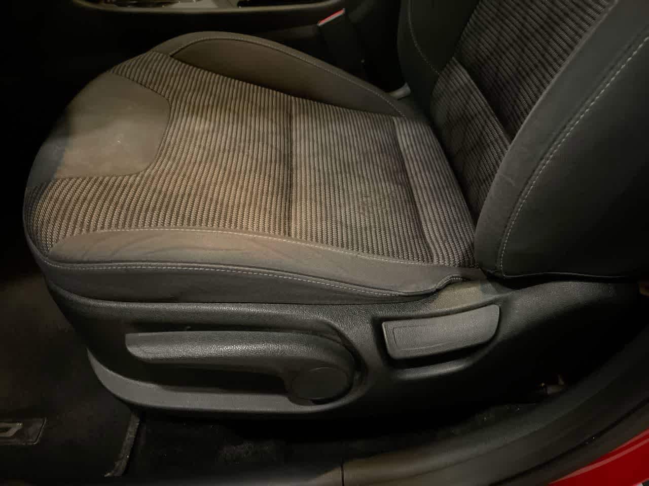 Thumbnail: 2017 Kia Niro - 12