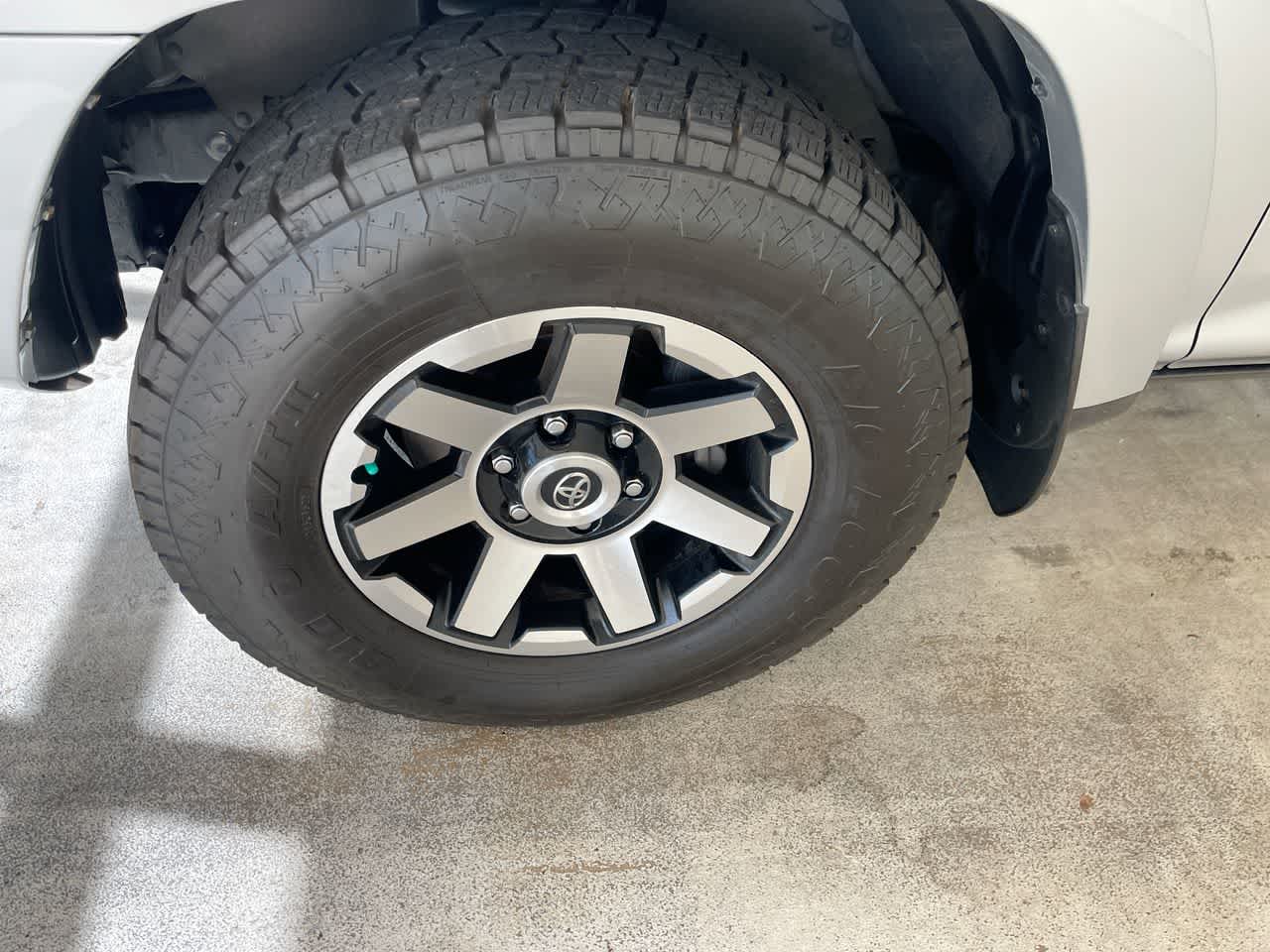 2019 Toyota 4Runner TRD Off-Road Premium - Photo 10