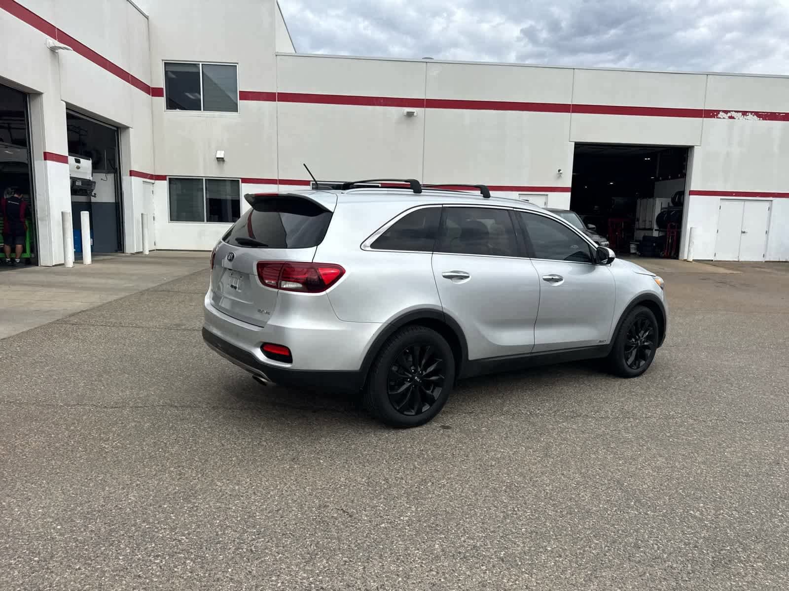 Thumbnail: 2020 Kia Sorento - 14
