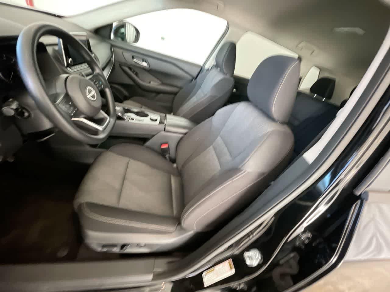 Thumbnail: 2024 Nissan Rogue - 11