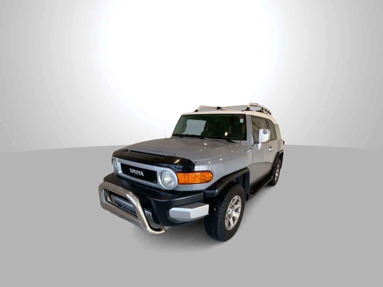 Thumbnail: 2014 Toyota FJ Cruiser - 4