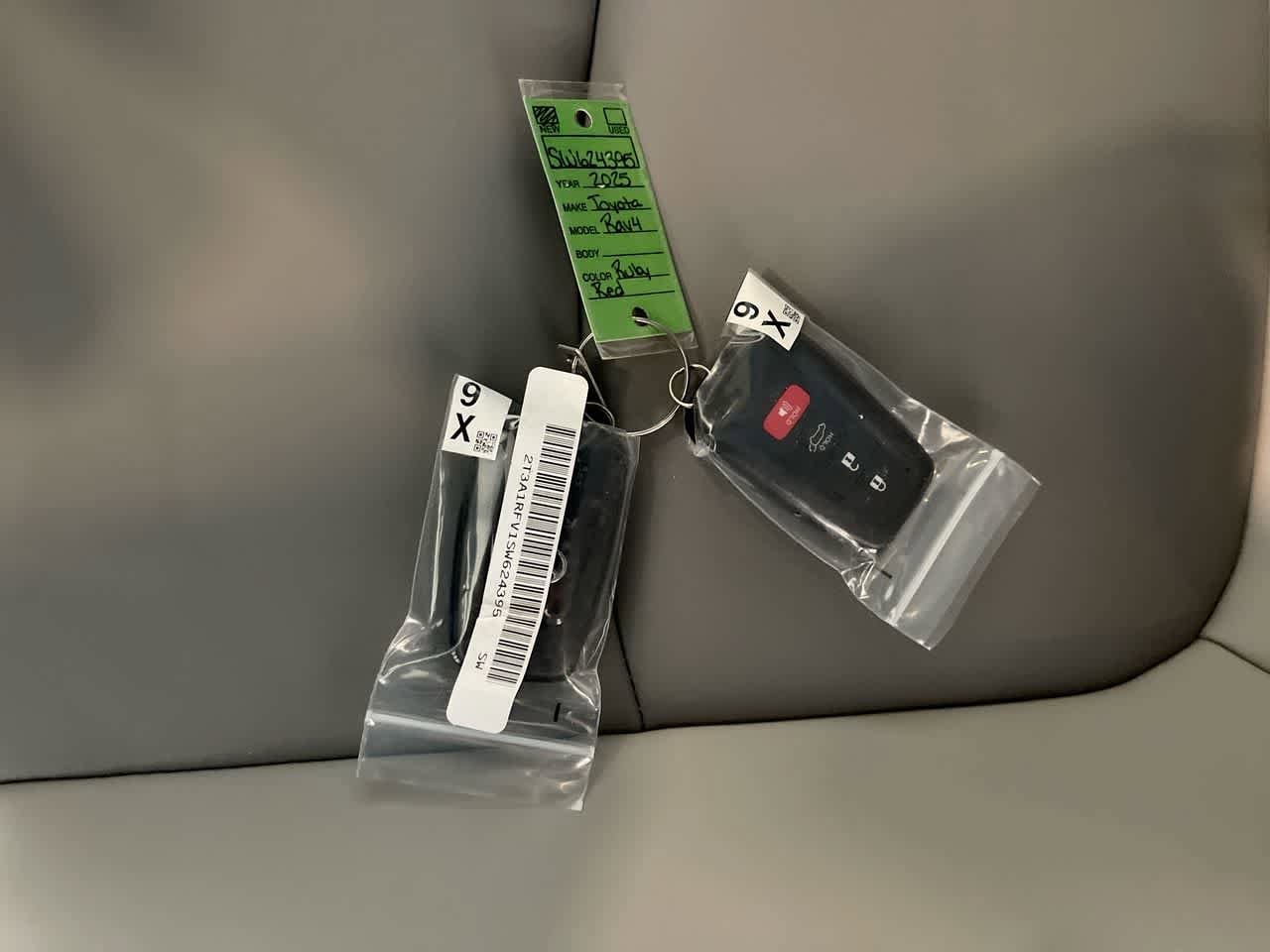 Thumbnail: 2025 Toyota RAV4 - 27