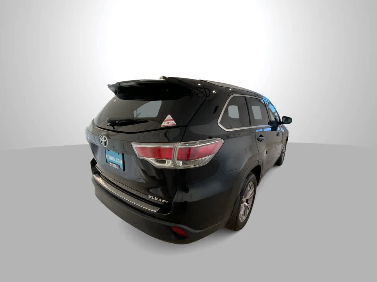 Thumbnail: 2015 Toyota Highlander - 8