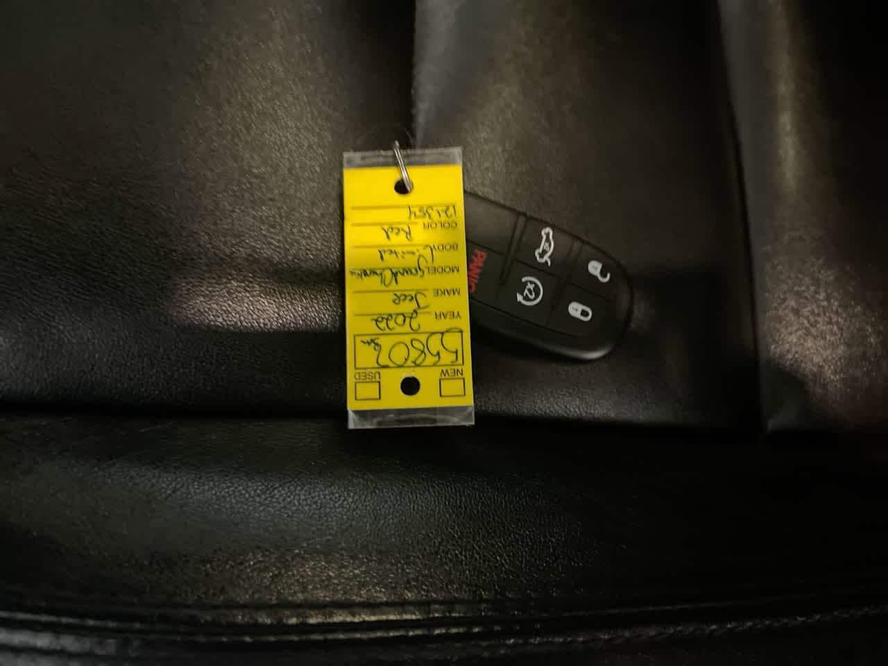 Thumbnail: 2022 Jeep Grand Cherokee - 27