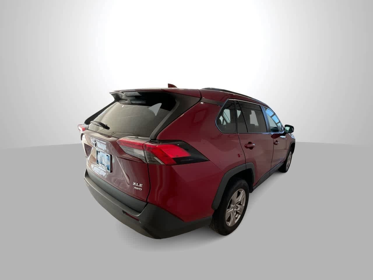 Thumbnail: 2022 Toyota RAV4 - 8