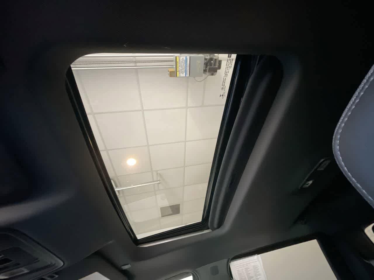 Thumbnail: 2019 Chevrolet Silverado 1500 - 22