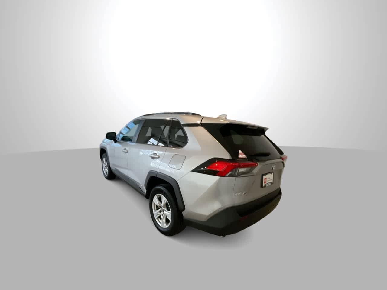 Thumbnail: 2020 Toyota RAV4 - 6