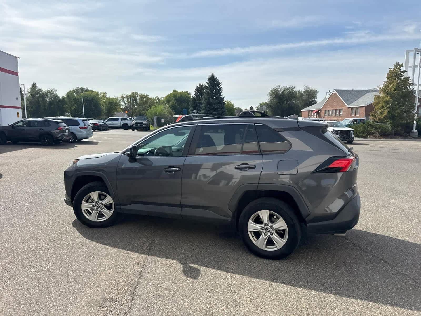 Thumbnail: 2021 Toyota RAV4 - 29