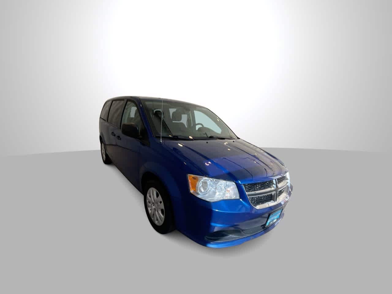 Thumbnail: 2019 Dodge Grand Caravan - 2
