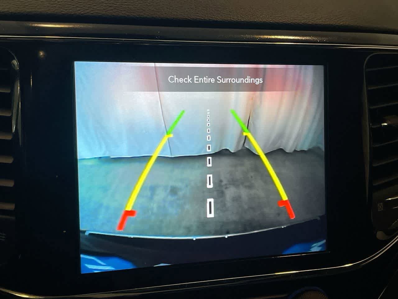 Thumbnail: 2022 Jeep Grand Cherokee - 17