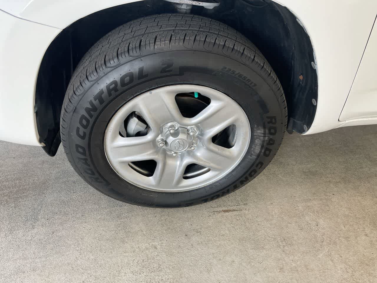 Thumbnail: 2011 Toyota RAV4 - 10