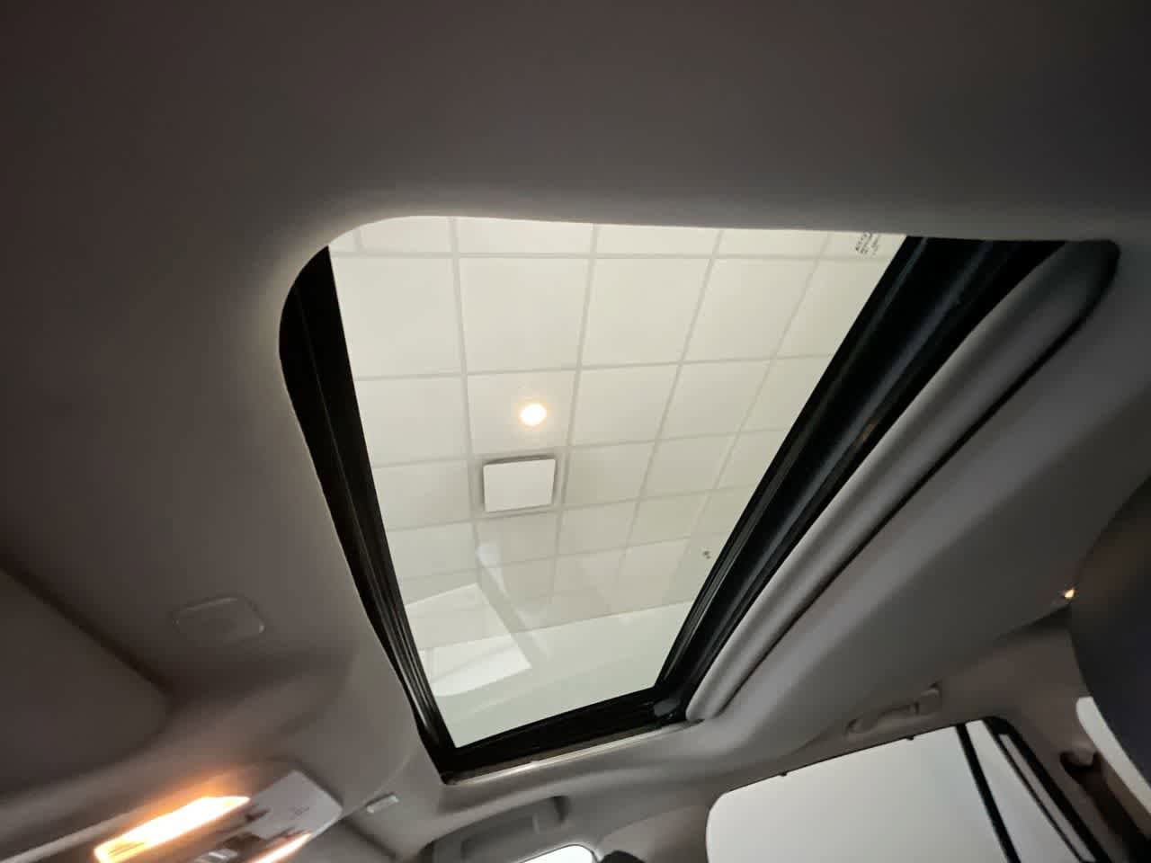 Thumbnail: 2023 Toyota Highlander - 22