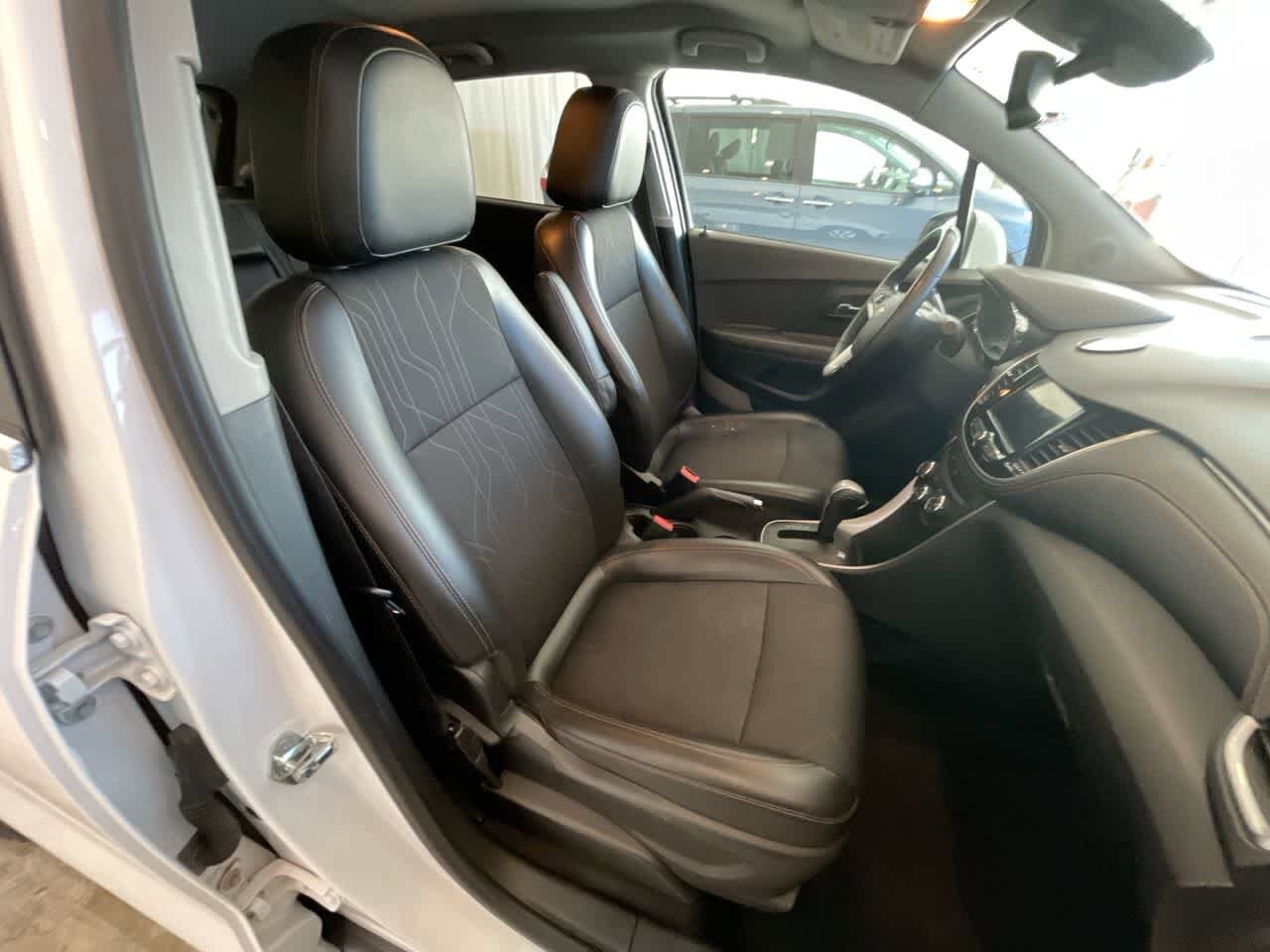 Thumbnail: 2018 Chevrolet Trax - 24