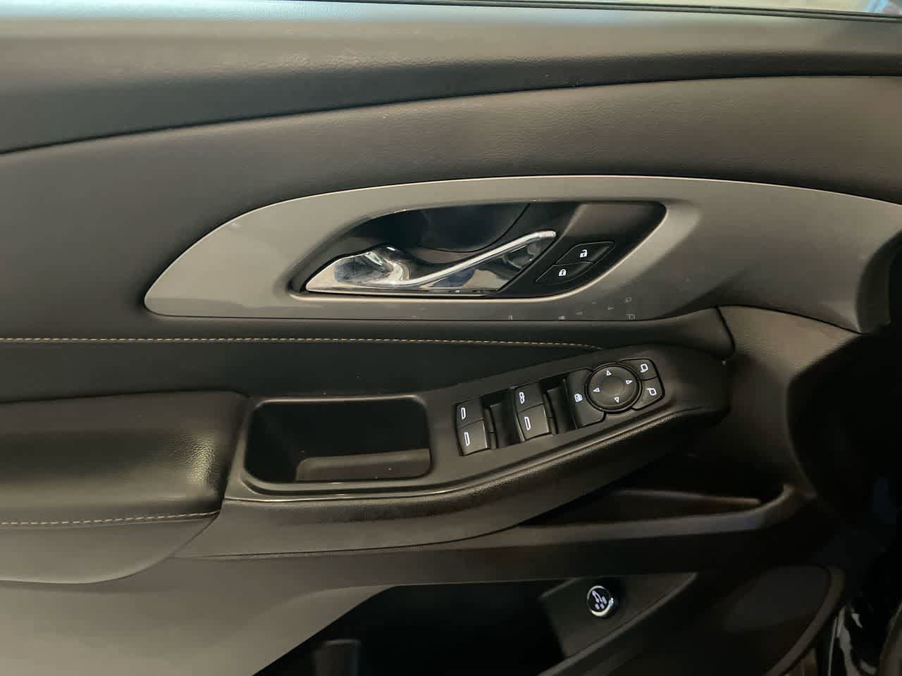 Thumbnail: 2021 Chevrolet Traverse - 13