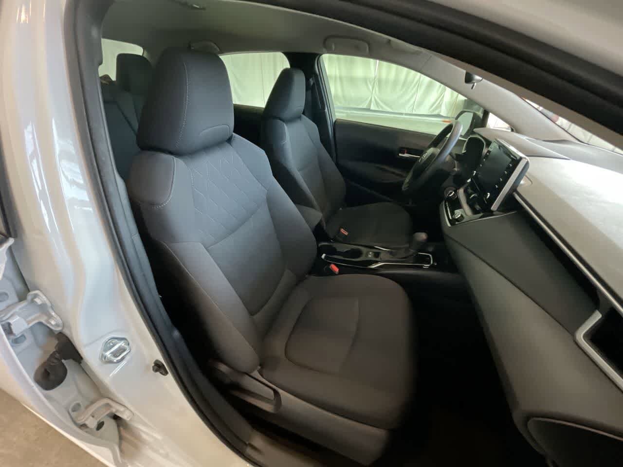 Thumbnail: 2021 Toyota Corolla - 24