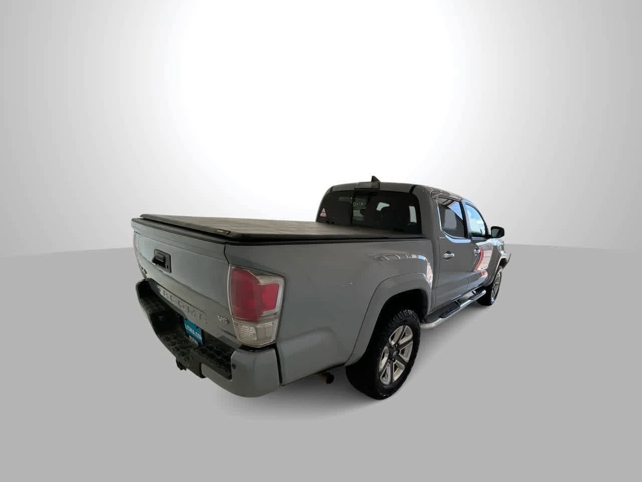2018 Toyota Tacoma  8