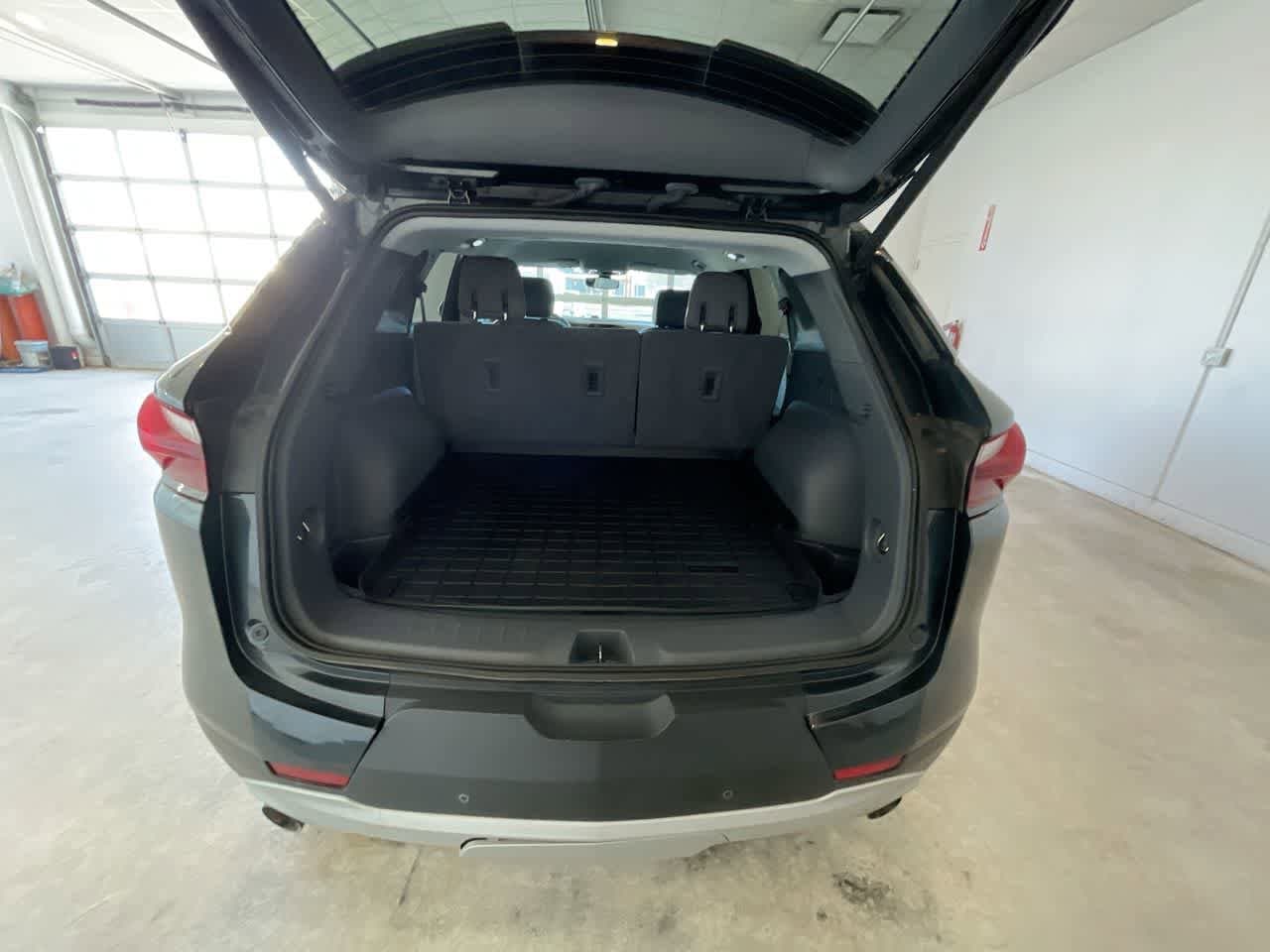 Thumbnail: 2019 Chevrolet Blazer - 23