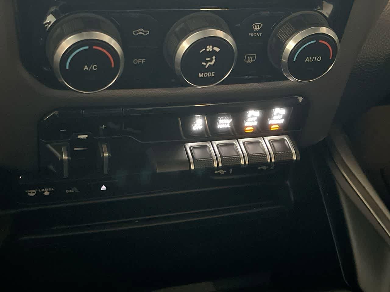 Thumbnail: 2019 RAM 1500 - 19