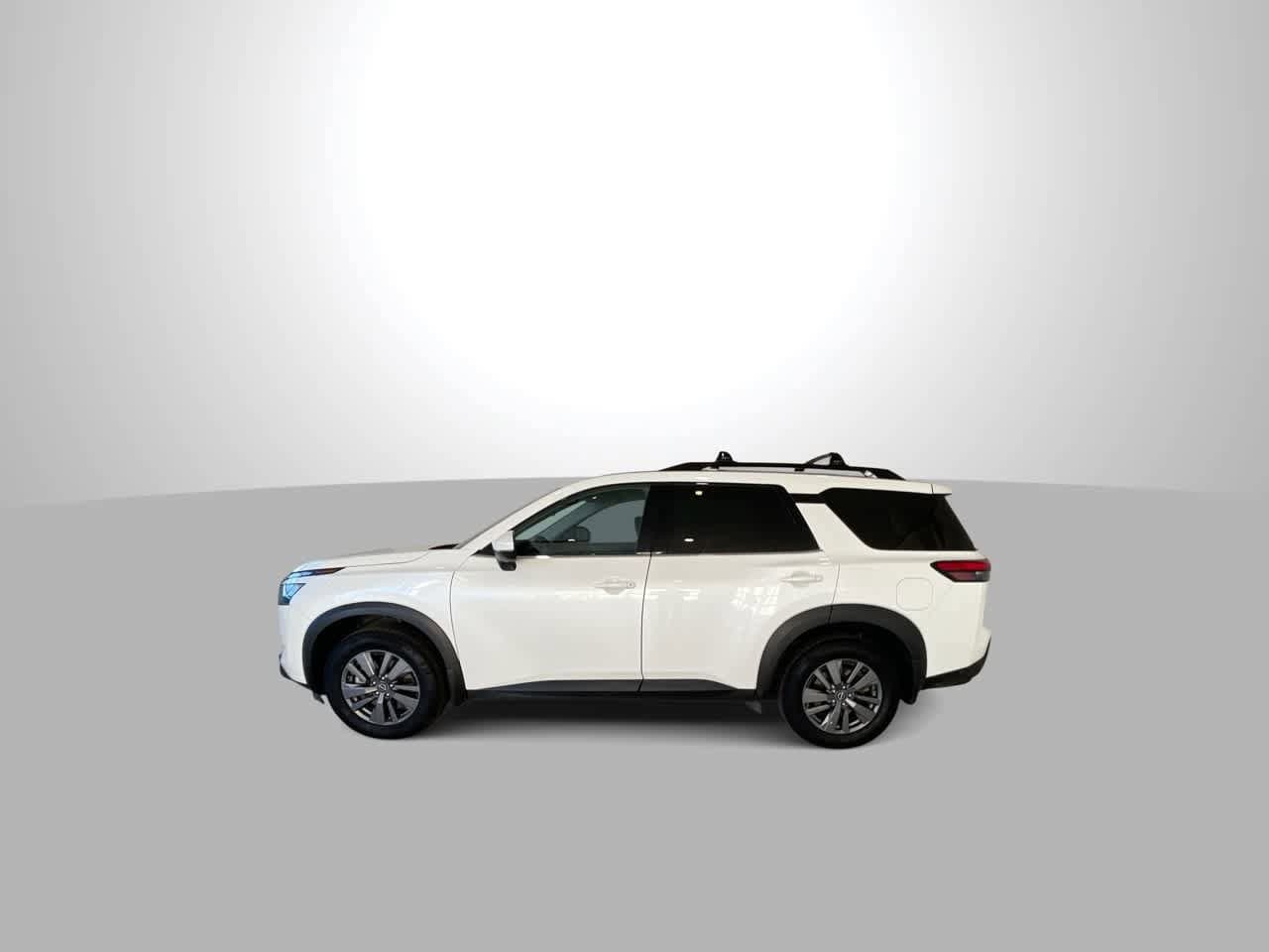 Thumbnail: 2022 Nissan Pathfinder - 5