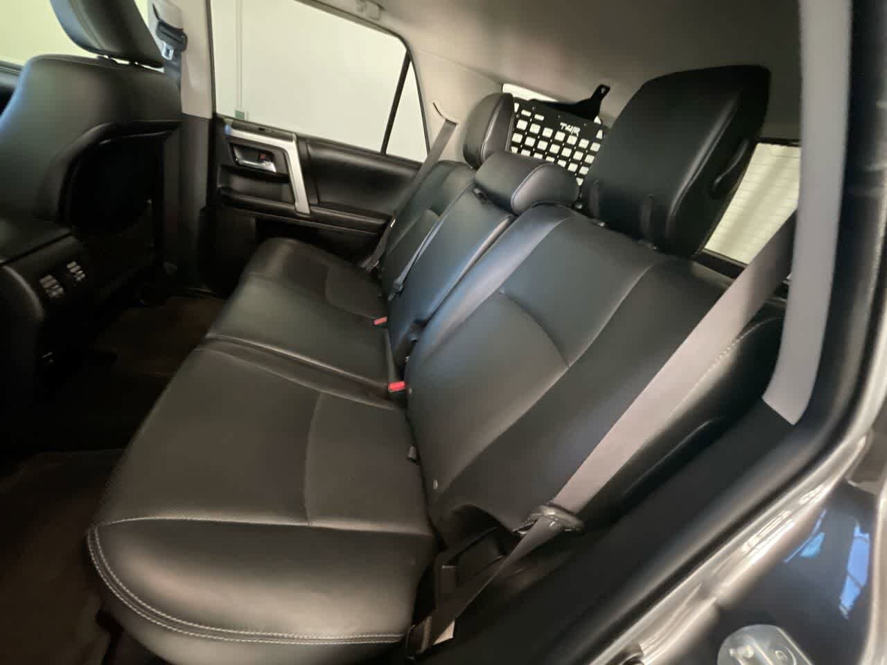 Thumbnail: 2015 Toyota 4Runner - 23