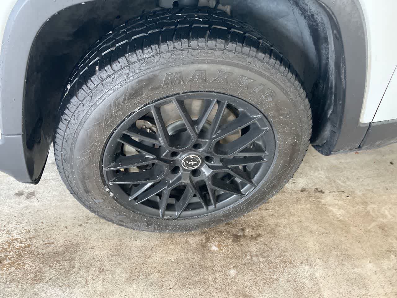 Thumbnail: 2015 Jeep Cherokee - 10